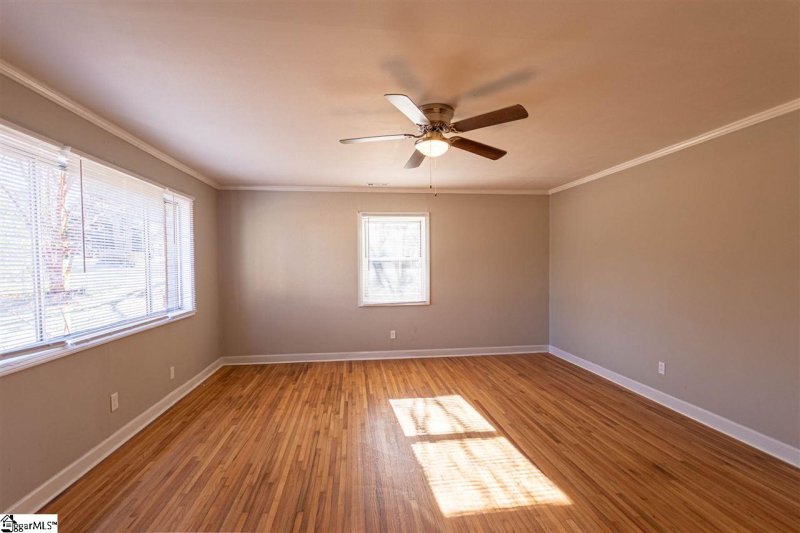 Property image 3 at 128 BELLVIEW Drive, Taylors, SC 29687