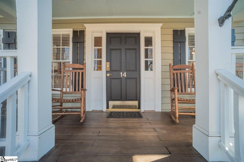Property image 2 at 14 Meredith Lane, Greenville, SC 29607