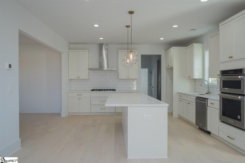 Property image 4 at 1 Azalea Springs Court, Greenville, SC 29615