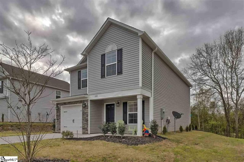 Property image 3 at 268 Springfield Circle, Easley, SC 29642