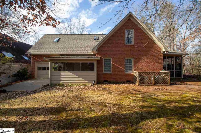 Property image 3 at 101 Hidden Hills Drive, Greenville, SC 29605