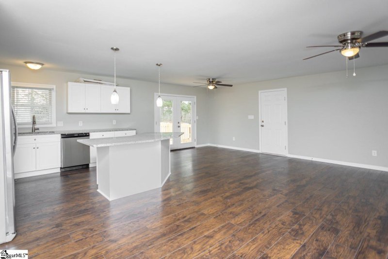 Property image 3 at 1821 Old Pendleton Road, Easley, SC 29642