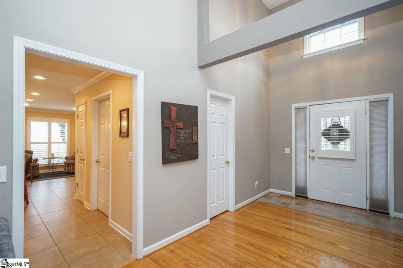 Property image 2 at 4 Fieldwood Lane, Simpsonville, SC 29681-1968