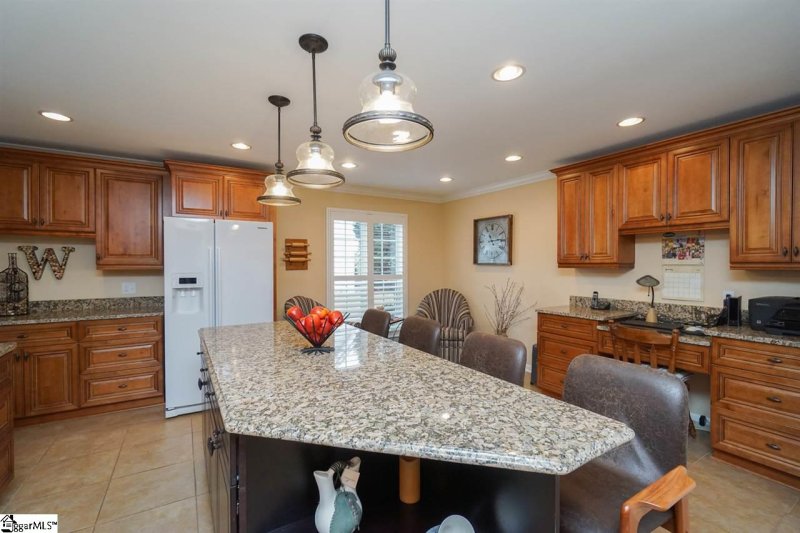 Property image 4 at 4 Fieldwood Lane, Simpsonville, SC 29681-1968