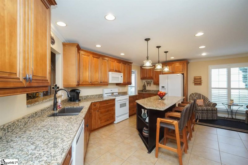 Property image 5 at 4 Fieldwood Lane, Simpsonville, SC 29681-1968