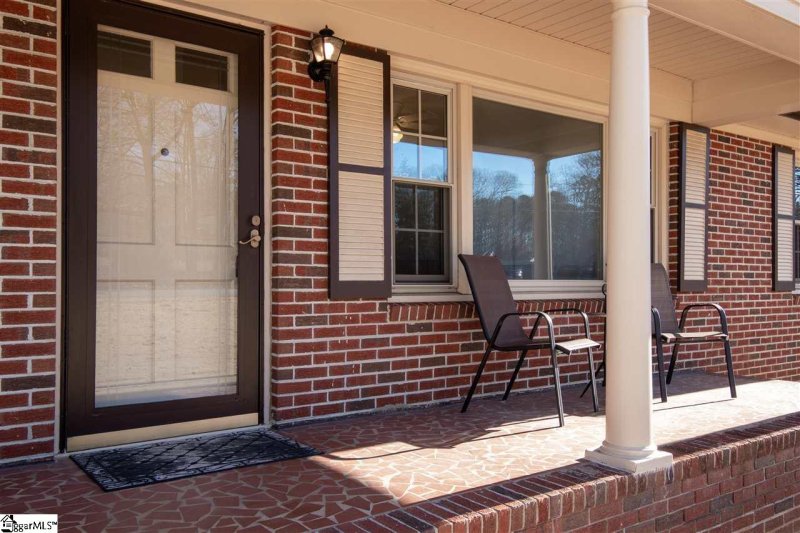 Property image 5 at 220 Barry Drive, Greer, SC 29650