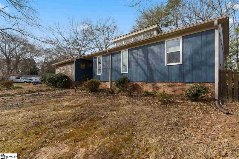 Property image 5 at 601 Gaithburg Square, Taylors, SC 29687