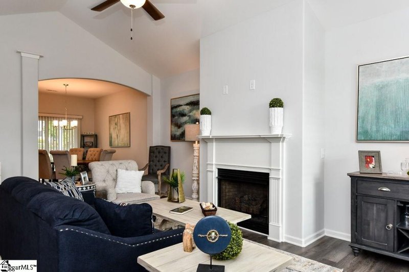 Property image 2 at 4 Magnolia Green Drive, Greer, SC 29650