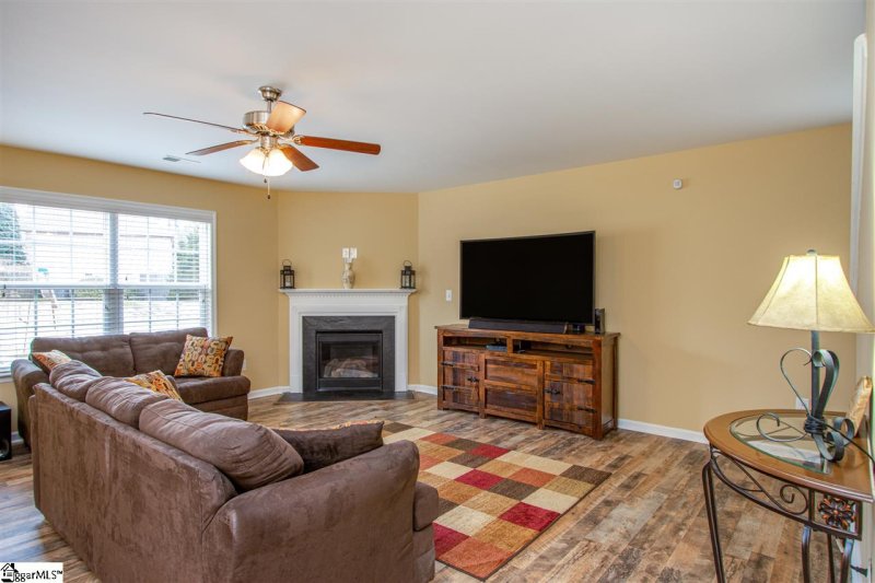 Property image 2 at 255 Harlequin Drive, Moore, SC 29369