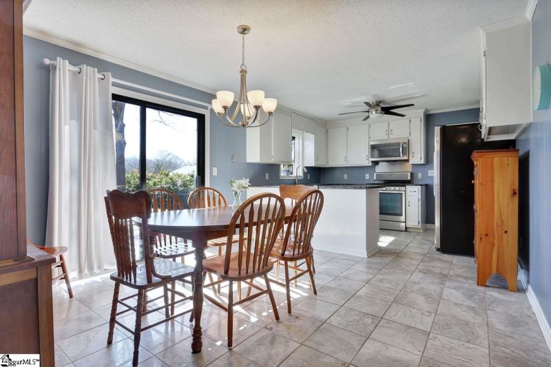 Property image 5 at 508 Avon Drive, Taylors, SC 29687