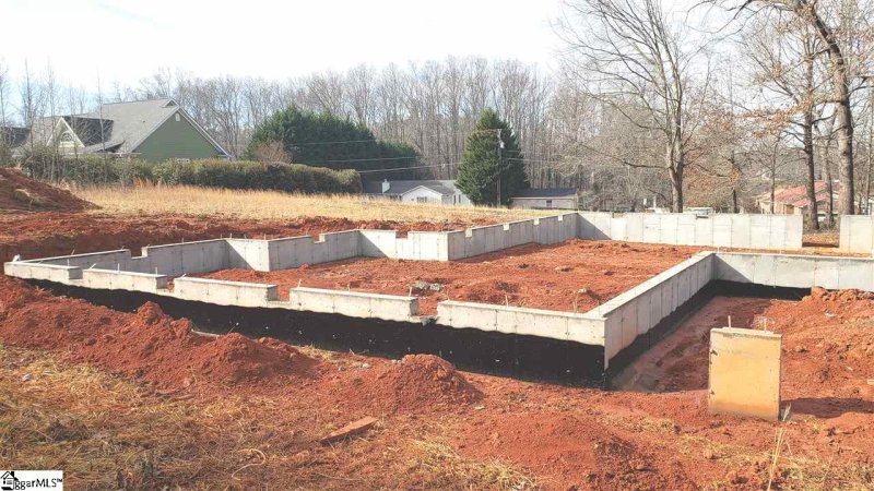 Property image 5 at 741 Brookdale Drive, Greer, SC 29651