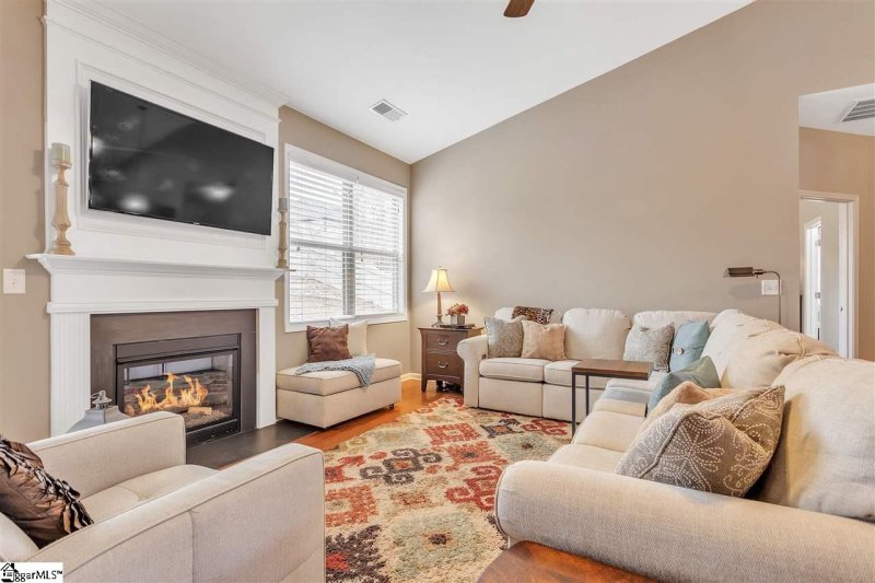 Property image 2 at 407 Timber Ridge Lane, Duncan, SC 29334-8404