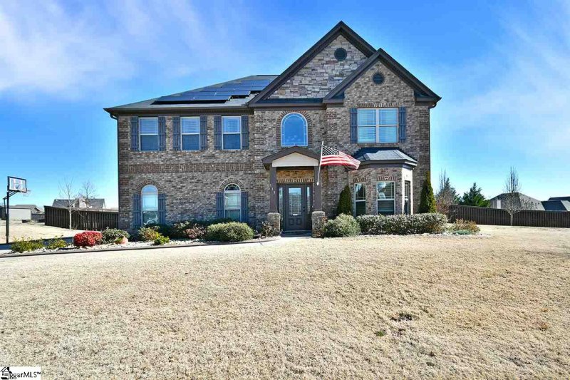 113 Harbrooke Circle