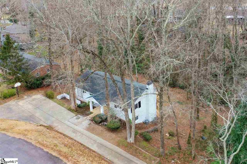 Property image 3 at 9 Sunderland Drive, Greenville, SC 29611
