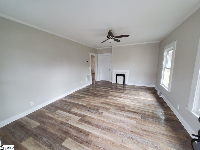 Property image 5 at 309 W College Street, Simpsonville, SC 29681-2505