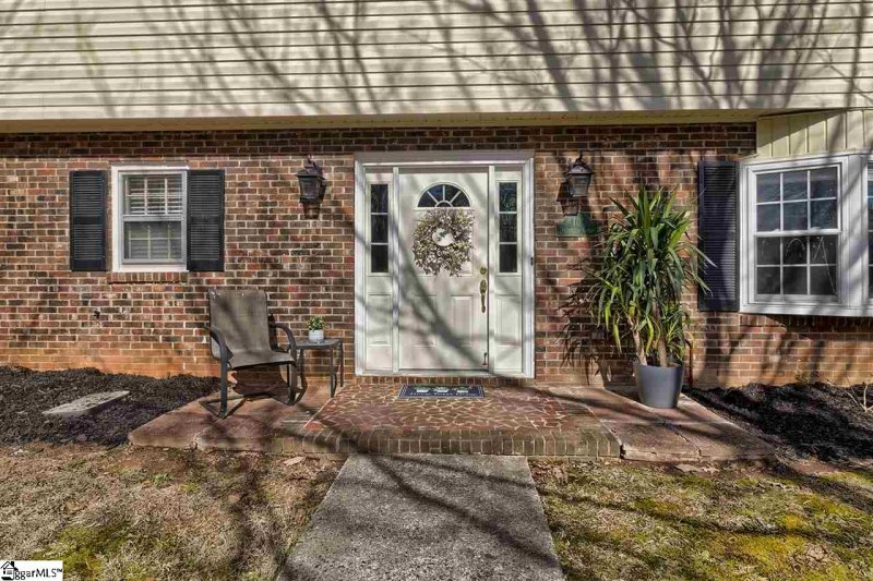 Property image 2 at 10 Dronfield Court, Greenville, SC 29609
