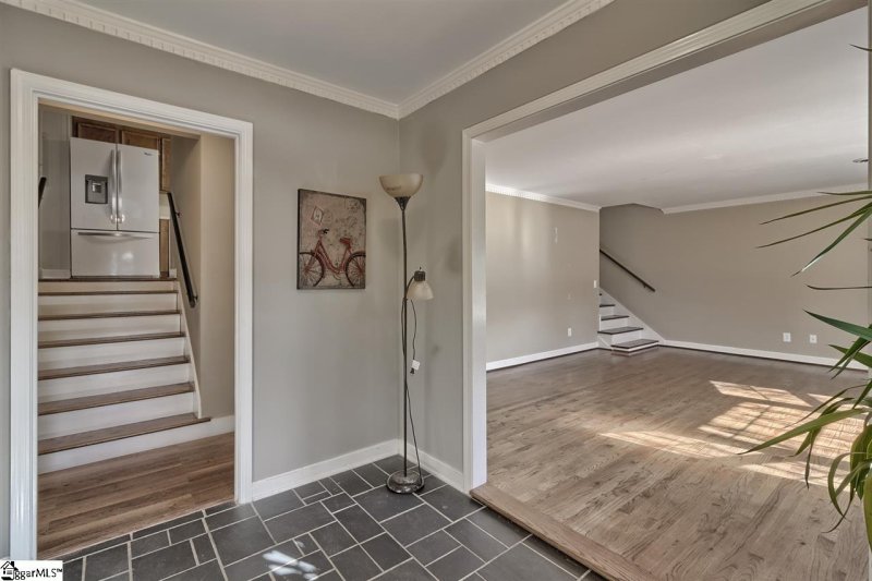 Property image 3 at 10 Dronfield Court, Greenville, SC 29609