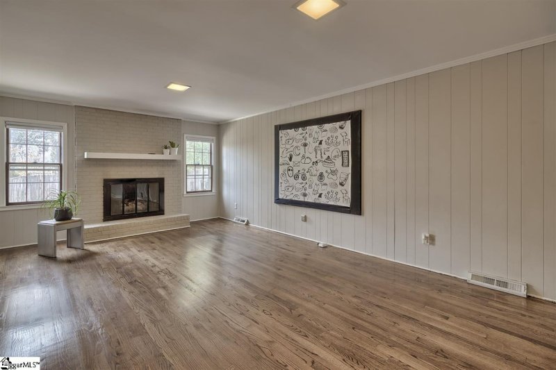 Property image 4 at 10 Dronfield Court, Greenville, SC 29609