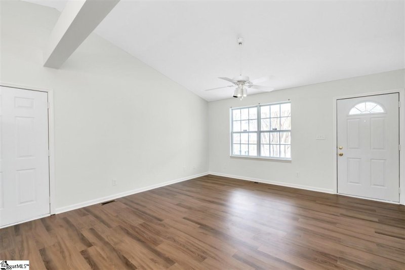 Property image 2 at 2A Aniwetauk Street, Greenville, SC 29607