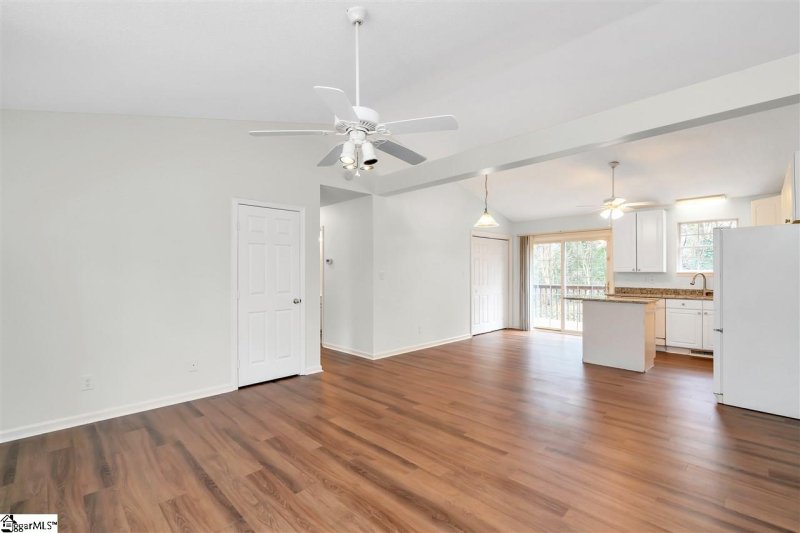 Property image 4 at 2A Aniwetauk Street, Greenville, SC 29607