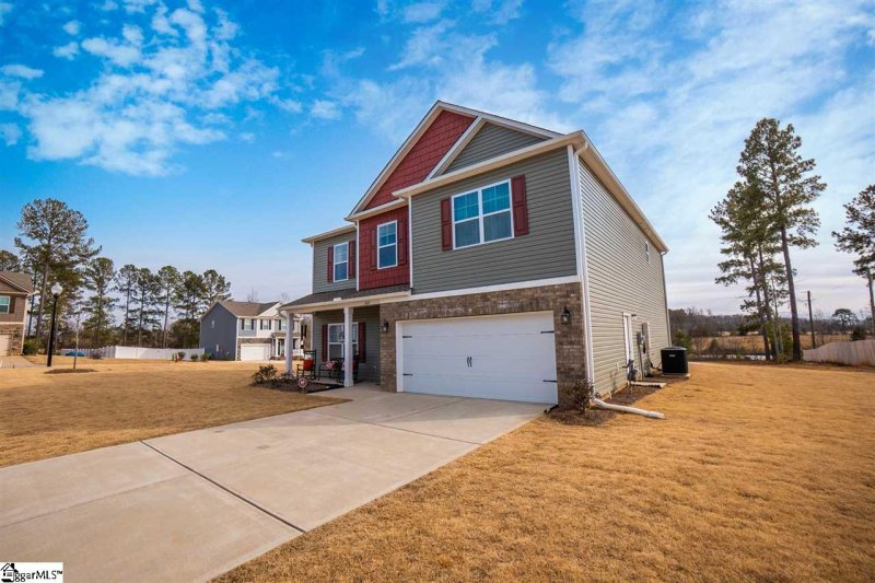 Property image 2 at 605 Autumn Breeze Walk, Inman, SC 29349
