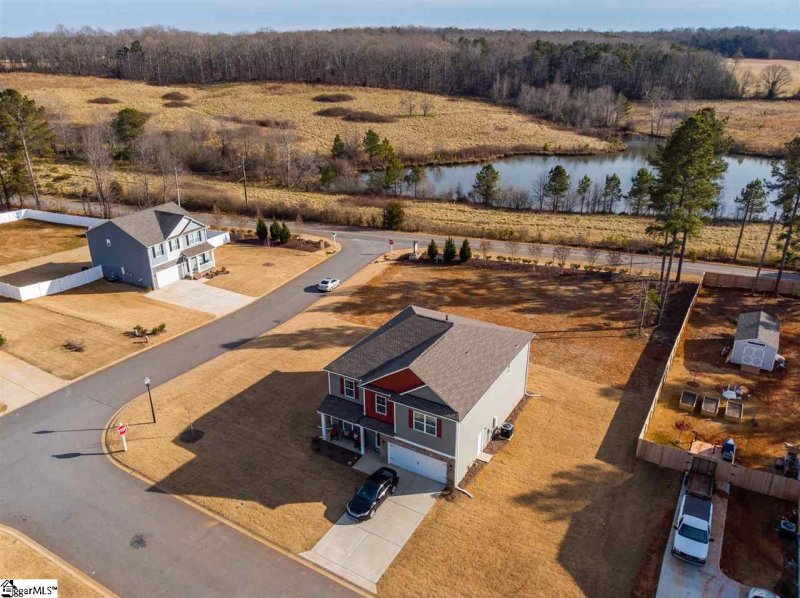 Property image 3 at 605 Autumn Breeze Walk, Inman, SC 29349