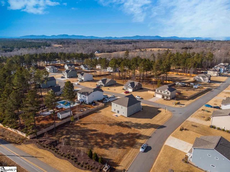 Property image 4 at 605 Autumn Breeze Walk, Inman, SC 29349