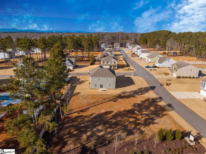 Property image 5 at 605 Autumn Breeze Walk, Inman, SC 29349