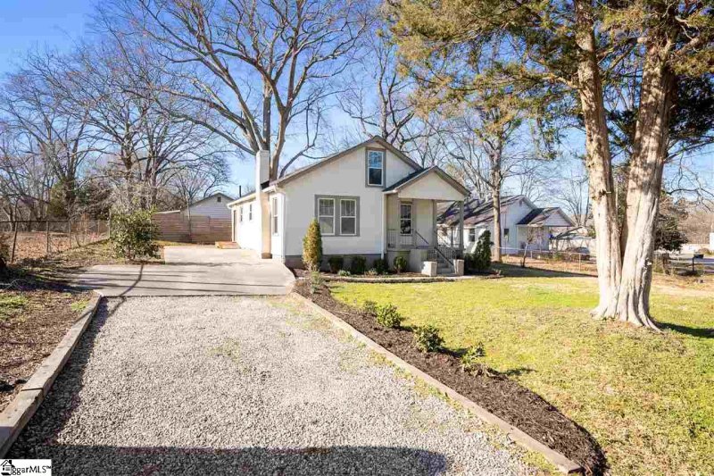 Property image 3 at 111 Alice Street, Greenville, SC 29611