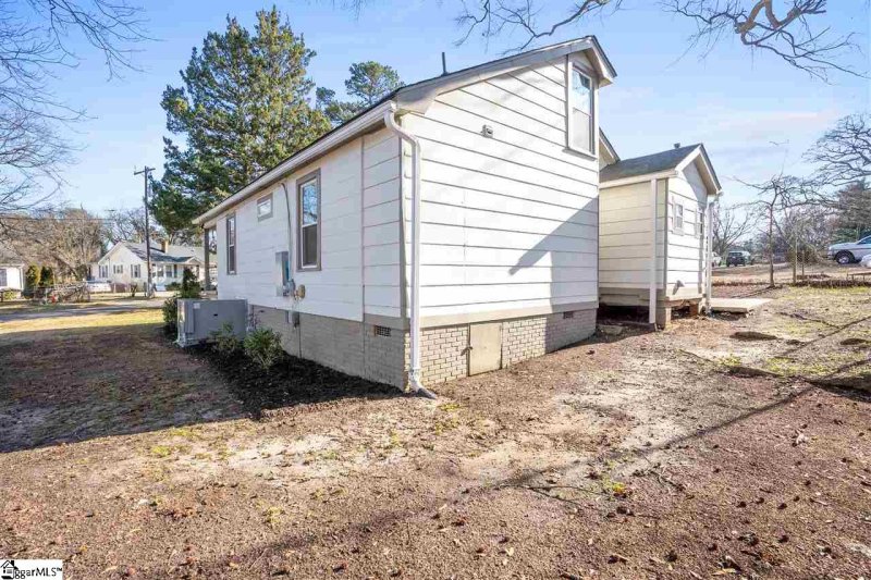 Property image 5 at 111 Alice Street, Greenville, SC 29611