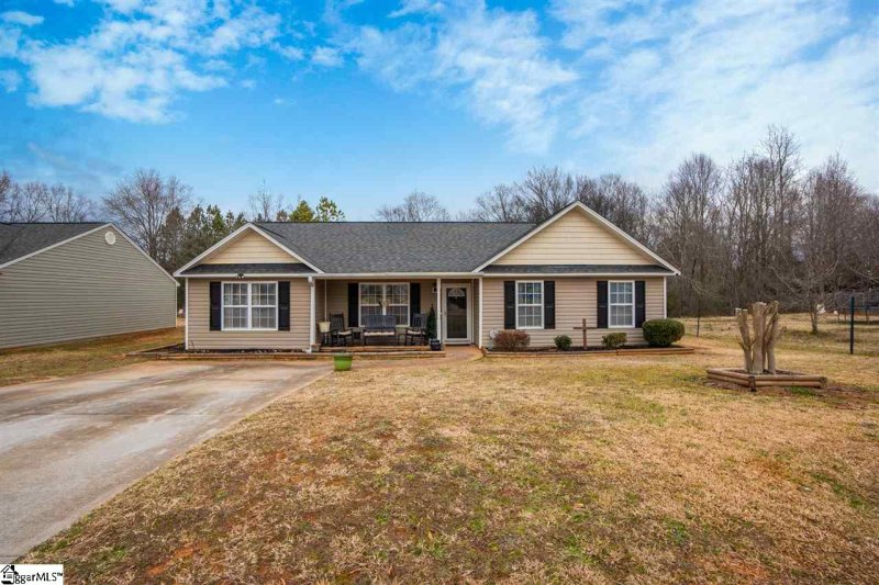 Property image 3 at 217 Amethyst Way, Laurens, SC 29360
