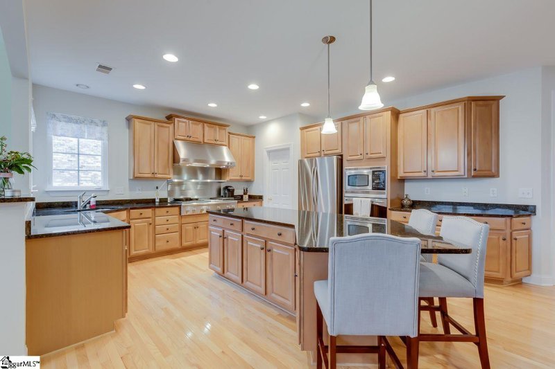 Property image 4 at 107 Highgrove Court, Simpsonville, SC 29681