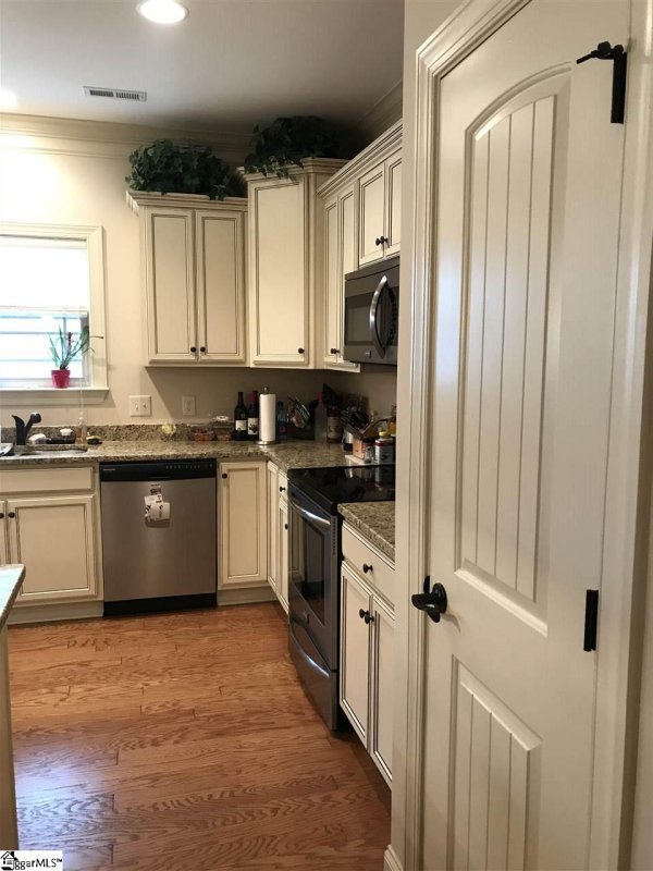 Property image 3 at 137 Benton Park Drive, Easley, SC 29642