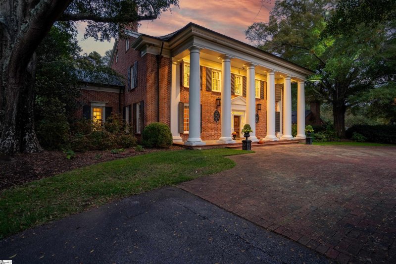 Property image 2 at 1908 Roe Ford Road, Greenville, SC 29617