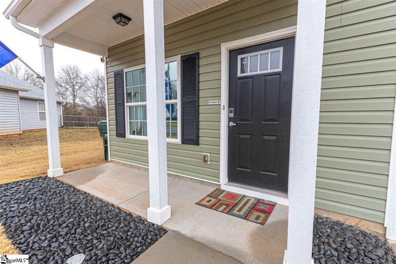 Property image 4 at 18 BOBBER Court, Taylors, SC 29687