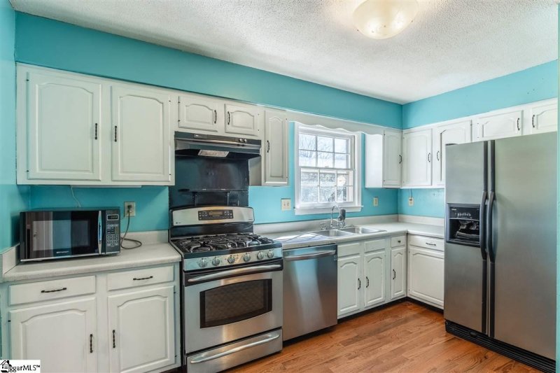 Property image 2 at 5050 Coach Hill Drive, Greenville, SC 29615