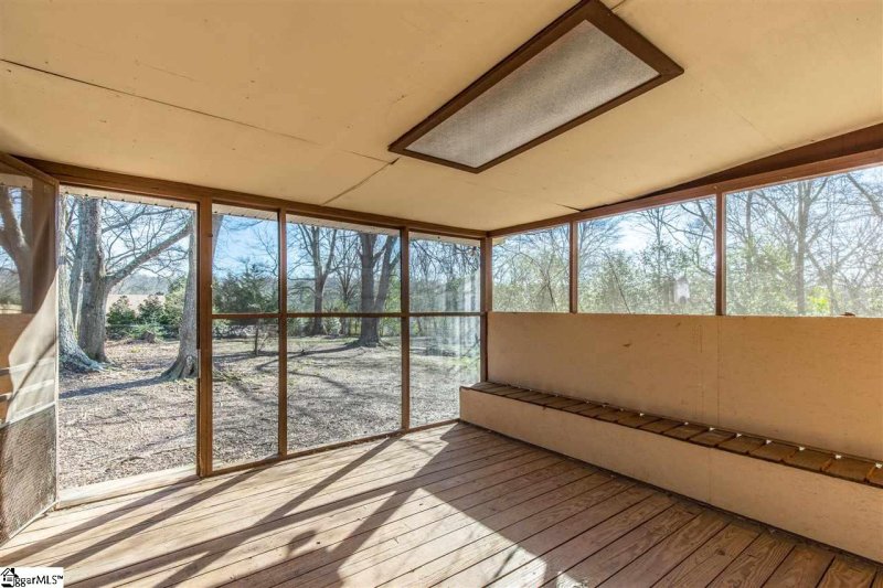 Property image 4 at 5050 Coach Hill Drive, Greenville, SC 29615