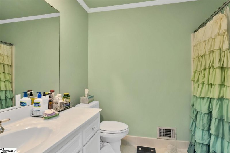 Property image 5 at 109 Plum Mill Court, Greer, SC 29650