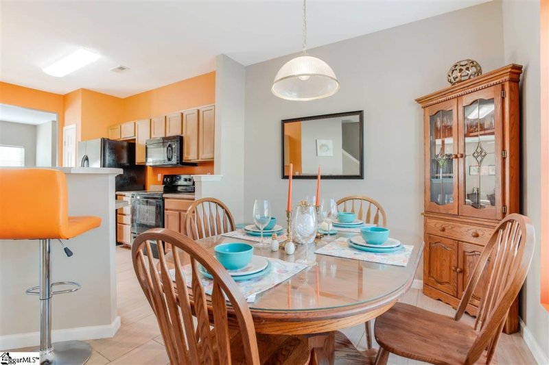 Property image 2 at 352 Moonstone Drive, Mauldin, SC 29662