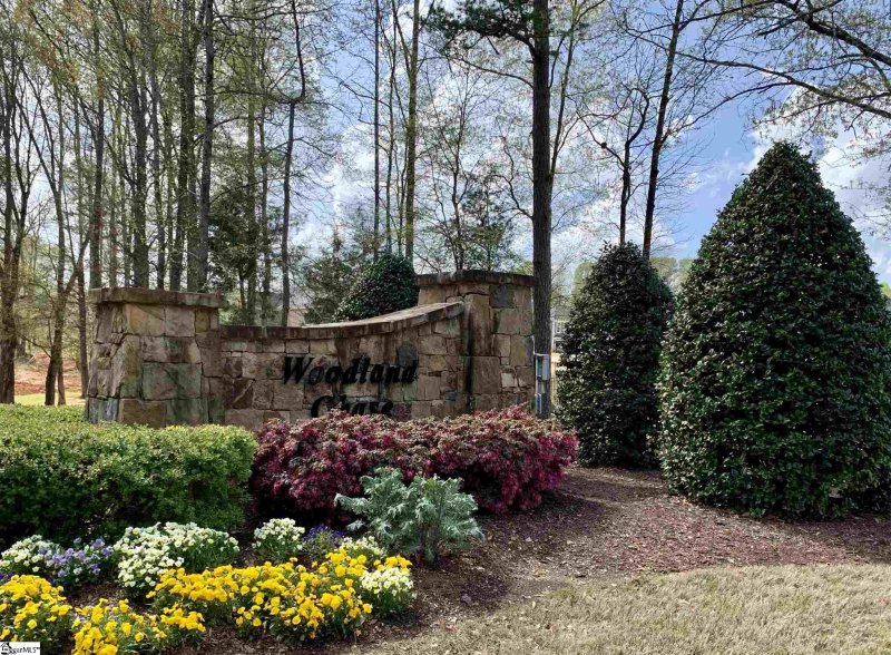 Property image 4 at 602 Creekside Bluff Court, Simpsonville, SC 29681