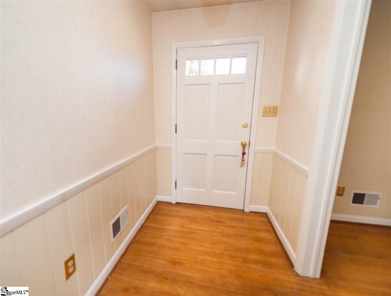 Property image 5 at 365 Fairlane Drive, Spartanburg, SC 29307