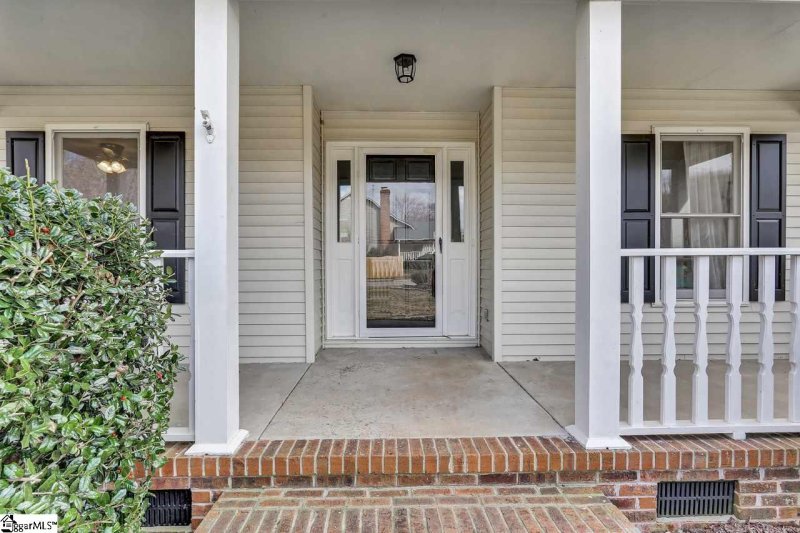 Property image 5 at 402 Hedgerow Drive, Greenville, SC 29607