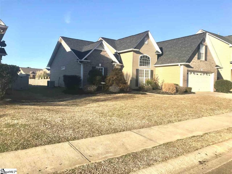 Property image 2 at 624 W Farrell Drive, Woodruff, SC 29388