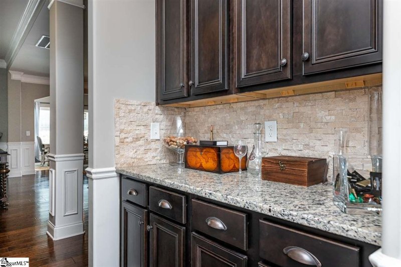 Property image 5 at 10 Sunray Lane, Simpsonville, SC 29681