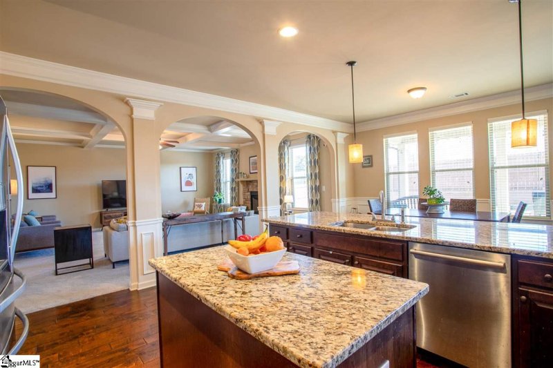 Property image 4 at 104 Dairwood Drive, Simpsonville, SC 29681