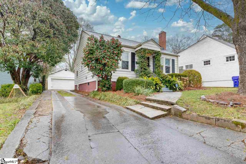 Property image 4 at 16 Brookway Drive, Greenville, SC 29605