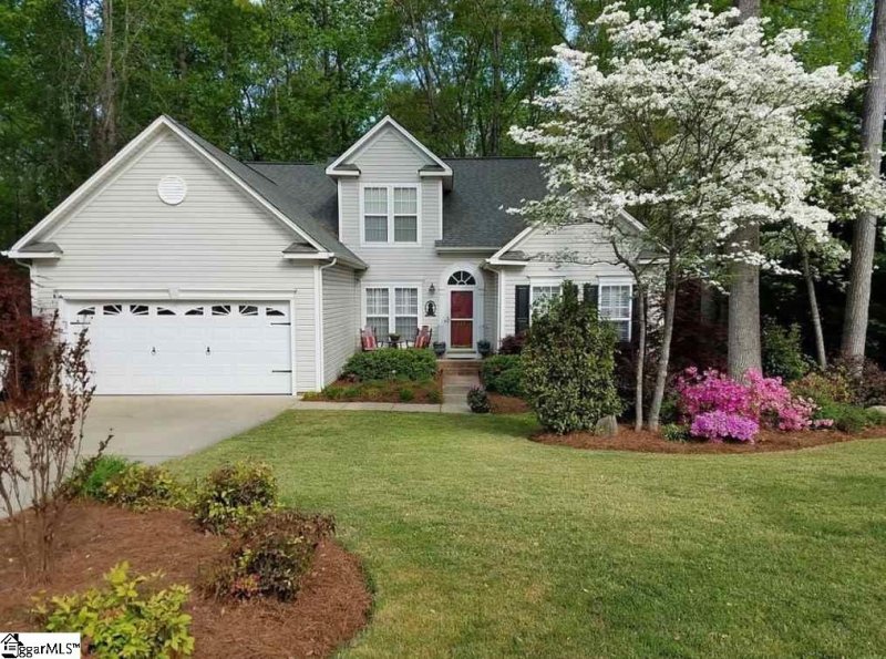 517 Scarlet Oak Drive