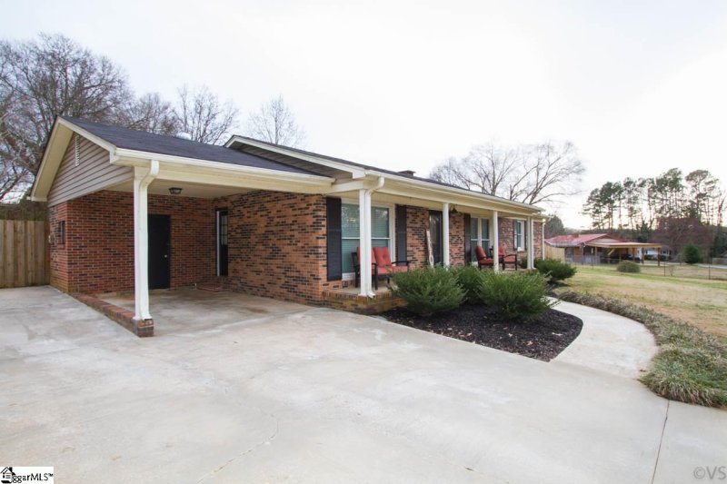 Property image 2 at 104 Ginger Lane, Easley, SC 29642