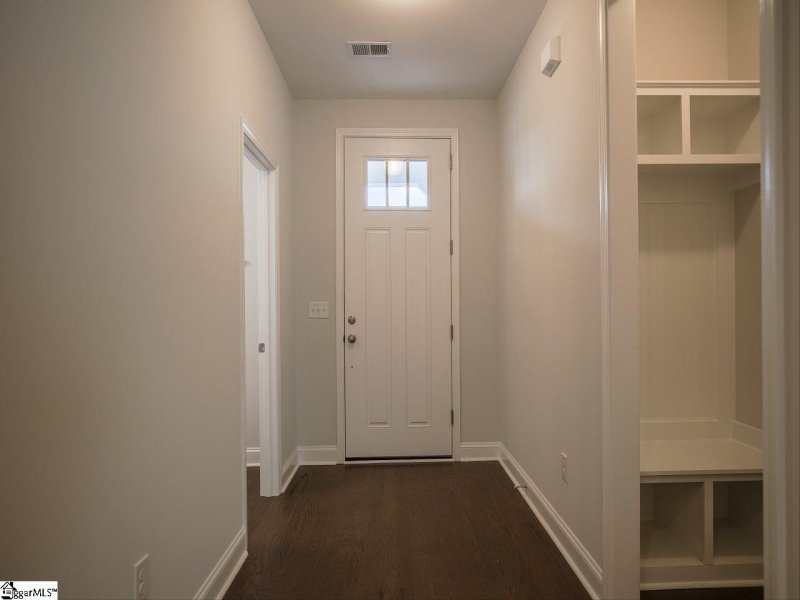 Property image 3 of 211 Wrightwood Lane in Rockbridge, Greer, SC 29650
