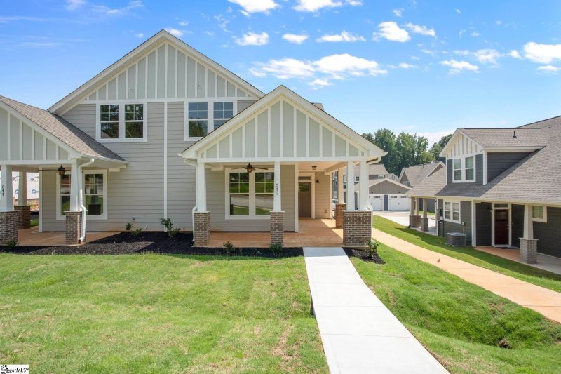 542 Twin Lake Road